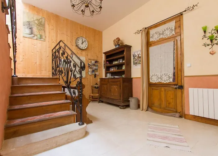 De Charme A Seigneulles, 3 Chambres, Terrasse Et Jardin, Entre Verdun Et Bar-le-duc - Fr-1-585-33 * Seigneulles