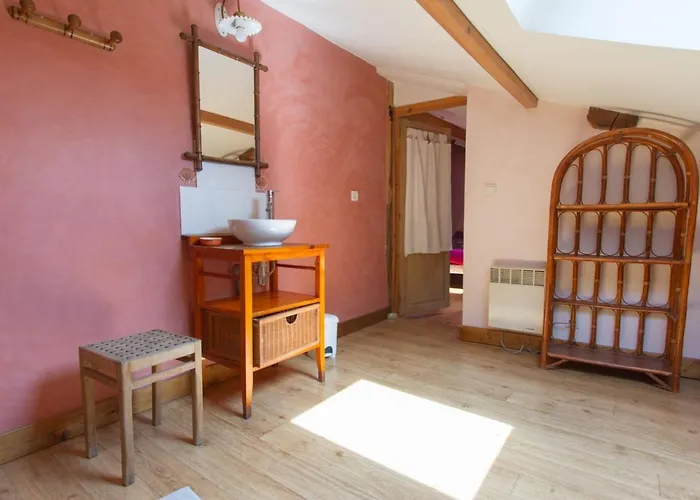 Holiday home De Charme A Seigneulles, 3 Chambres, Terrasse Et Jardin, Entre Verdun Et Bar-le-duc - Fr-1-585-33